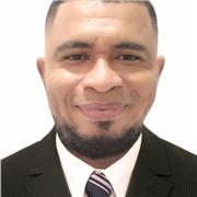 Docente de comprensión lectora, lectura critica y escritura